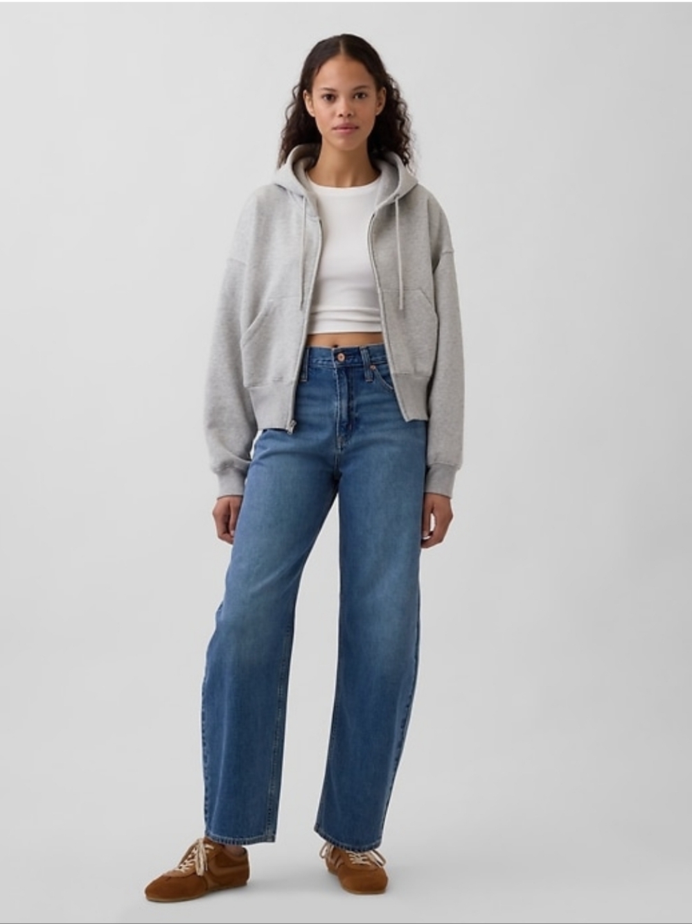 Gap High-Rise Barrel Women’s Jeans in Medium Blue 26P